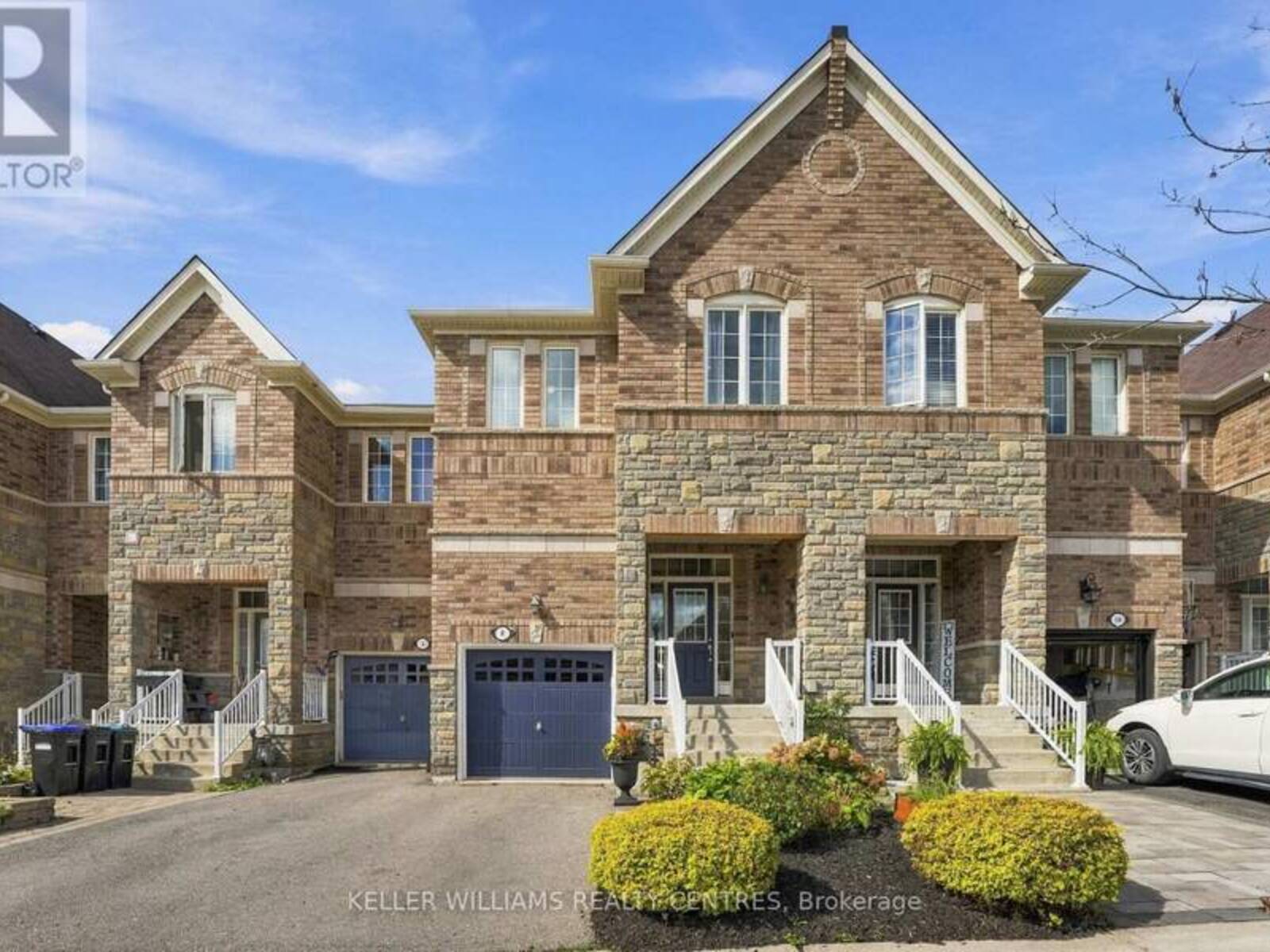 8 ROGERS TRAIL, Bradford West Gwillimbury, Ontario L3Z 0G4