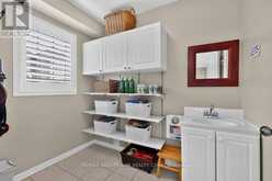 2261 SETON CRESCENT | Burlington Ontario | Slide Image Seventeen
