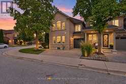 2261 SETON CRESCENT | Burlington Ontario | Slide Image Two