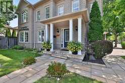 2261 SETON CRESCENT | Burlington Ontario | Slide Image Four