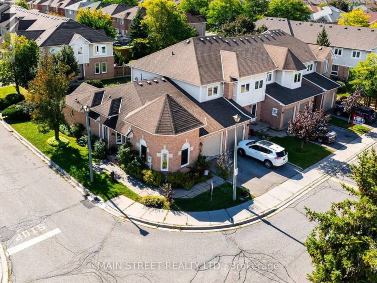 72 - 19 WICKSTEAD COURT, Brampton, Ontario L6R 1N8