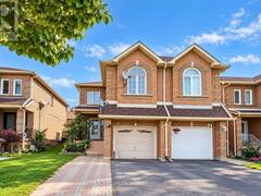 92 DENTON CIRCLE Vaughan Ontario, L6A 2N4