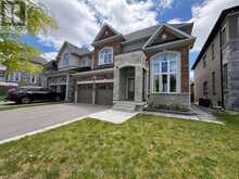 4 JOHN WEDDELL AVENUE | East Gwillimbury Ontario | Slide Image Two