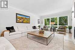794 FALCON BOULEVARD | Burlington Ontario | Slide Image Five