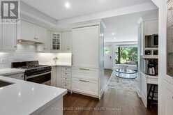 37 DE VERE GARDENS | Toronto Ontario | Slide Image Thirteen