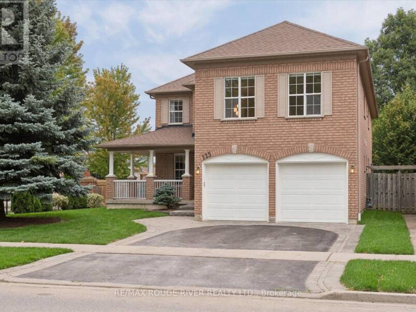 125 GARTSHORE DRIVE, Whitby, Ontario L1P 1N8