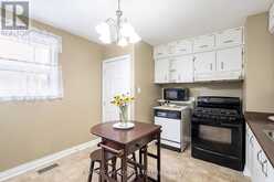 45 BAILEY CRESCENT | Aurora Ontario | Slide Image Eight