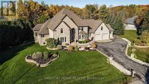 2014 INNISBROOK STREET | Innisfil Ontario | Slide Image One