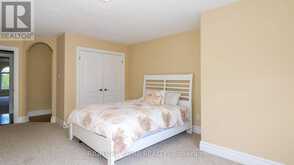 2014 INNISBROOK STREET | Innisfil Ontario | Slide Image Forty-five