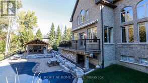 2014 INNISBROOK STREET | Innisfil Ontario | Slide Image Eight