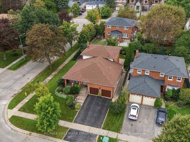 520 MCLEOD CRESCENT Pickering Ontario, L1W 3M5 - 4 Bedrooms Home For Sale
