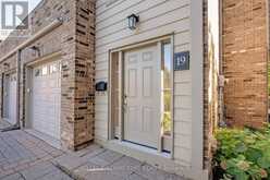 19 - 3230 NEW STREET | Burlington Ontario | Slide Image Four
