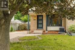 949 ELGIN STREET N | Cambridge Ontario | Slide Image Two