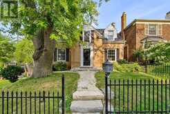 29 HIGHBOURNE AVENUE | Toronto Ontario | Slide Image Three