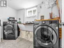 246 BURNETT AVENUE | Toronto Ontario | Slide Image Twelve