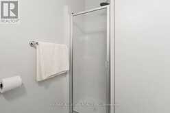22 SANDPIPER KEY WAY | Markham Ontario | Slide Image Thirty