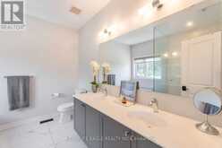 164 SUNSET VISTA COURT | Aurora Ontario | Slide Image Twelve