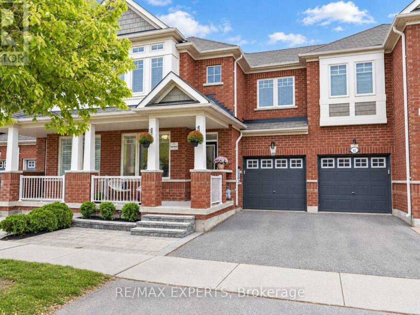40 PITNEY AVENUE, Richmond Hill, Ontario L4E 4Y5