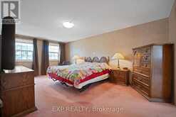 103 LONGWATER CHASE | Markham Ontario | Slide Image Sixteen