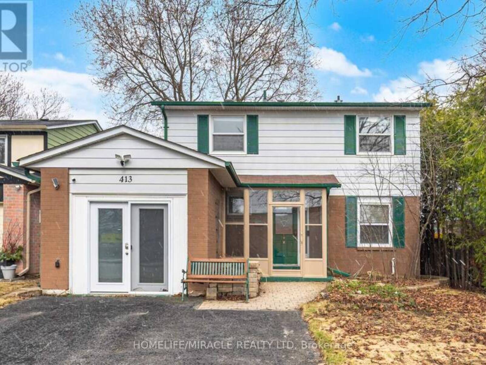413 TERRY DRIVE, Newmarket, Ontario L3Y 5E6