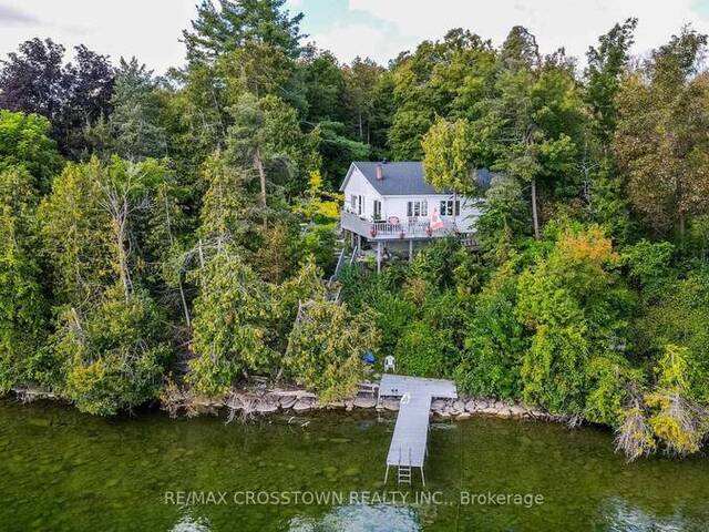 2 PEMBERTON LANE Oro-Medonte Ontario, L0L 2L0 - 4 Bedrooms Waterfront Home For sale