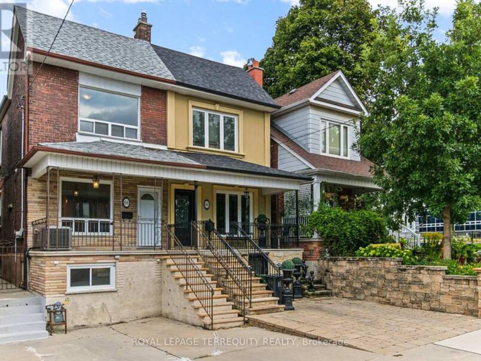 66 AUBURN AVENUE, Toronto, Ontario M6H 2L9