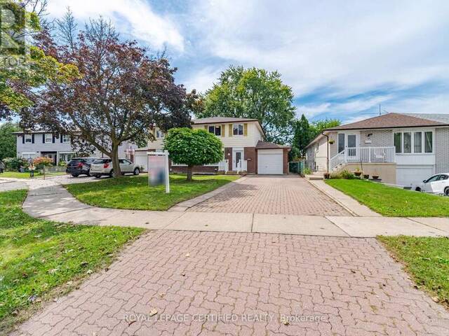 3390 FROBEX COURT Mississauga Ontario, L5C 2B5 - 4 Bedrooms Home For Sale