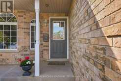 26 KELLY COURT | Guelph Ontario | Slide Image Six