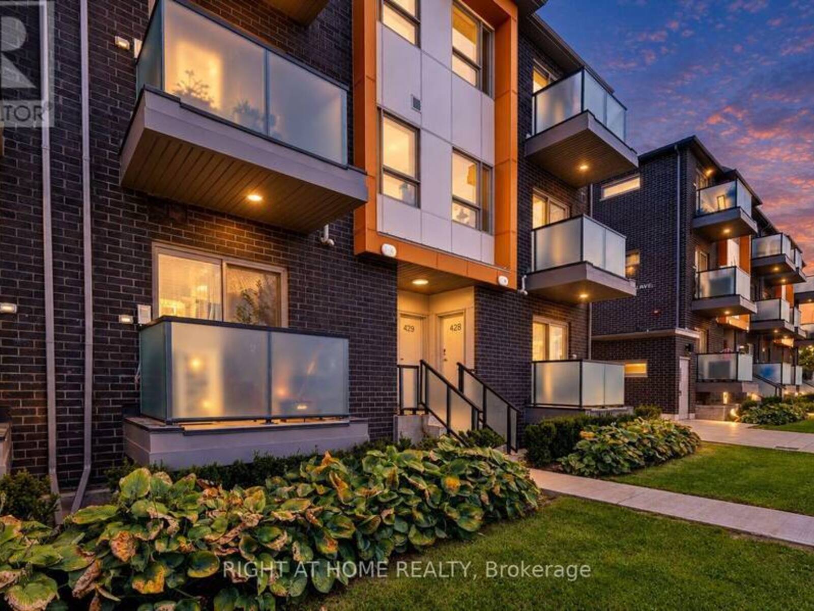 429 - 2789 EGLINTON AVENUE E, Toronto, Ontario M1J 0B2