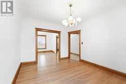 227 MONTROSE AVENUE | Toronto Ontario | Slide Image Twelve