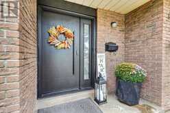 7 TOMS COURT | Whitby Ontario | Slide Image Three