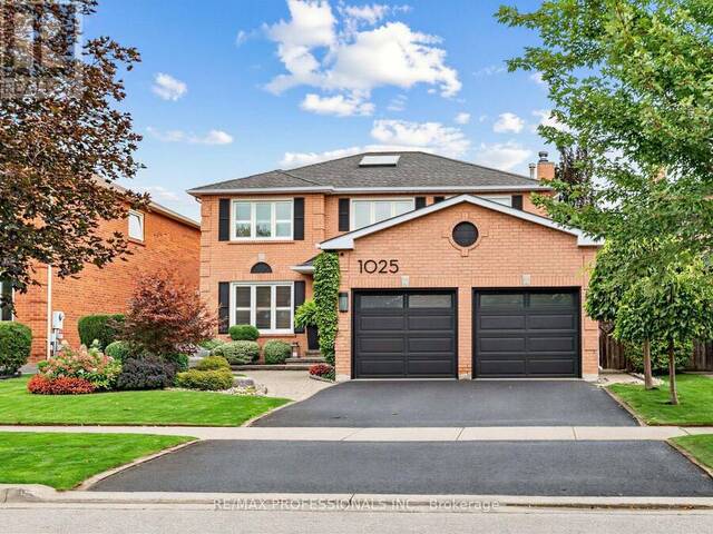 1025 MOORELANDS CRESCENT Pickering Ontario, L1W 3K3 - 6 Bedrooms Home For Sale