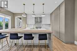64 MANOR GLEN CRESCENT | East Gwillimbury Ontario | Slide Image Twelve