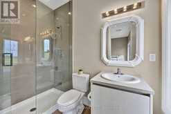 64 MANOR GLEN CRESCENT | East Gwillimbury Ontario | Slide Image Thirty