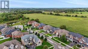 64 MANOR GLEN CRESCENT | East Gwillimbury Ontario | Slide Image Forty-six