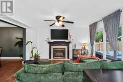 32 WESSENGER DRIVE | Barrie Ontario | Slide Image Thirteen