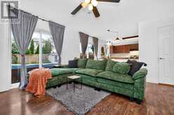 32 WESSENGER DRIVE | Barrie Ontario | Slide Image Sixteen