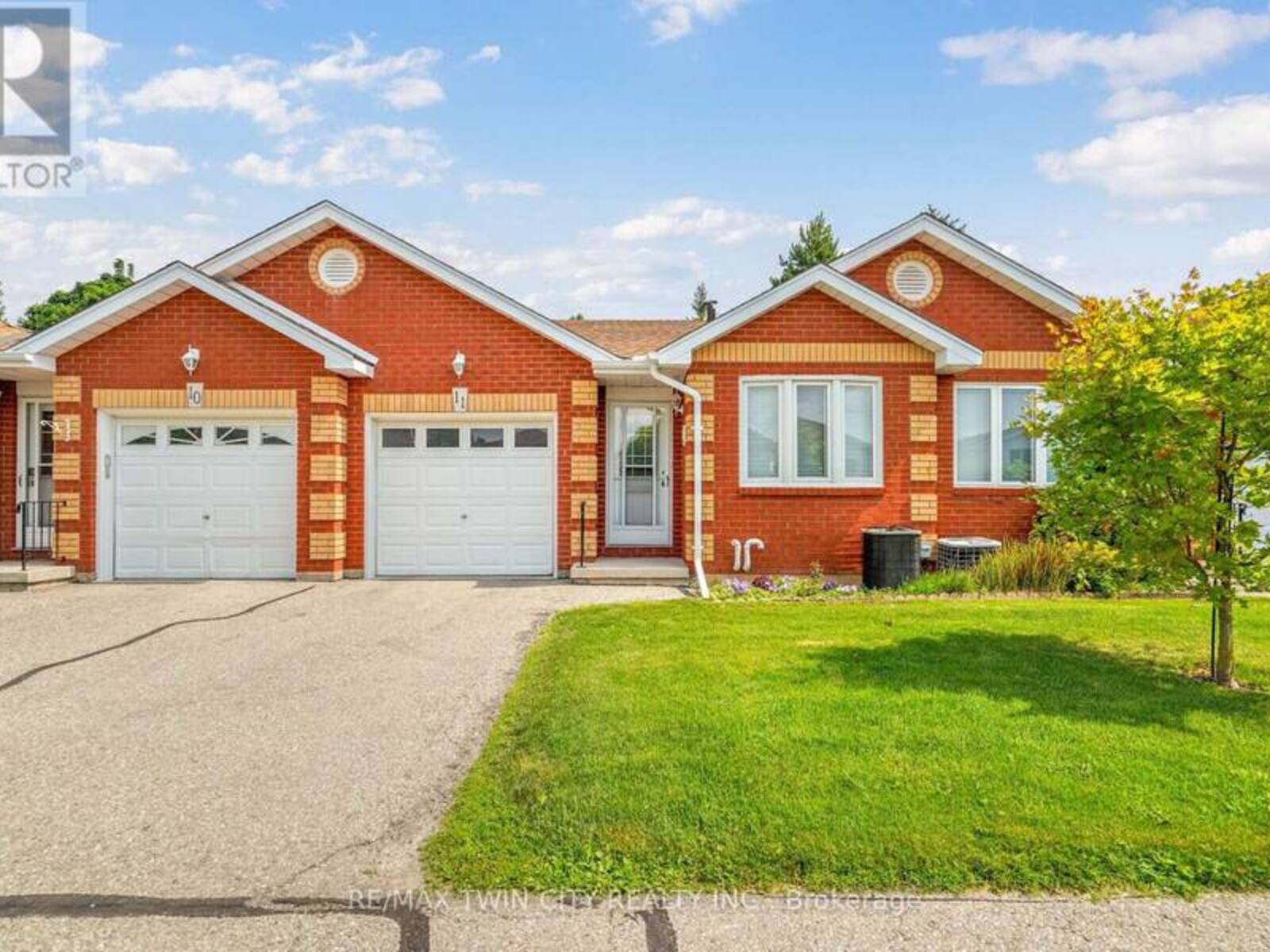 11 - 1 BUCHANAN CRESCENT, Brantford, Ontario N3P 2B2