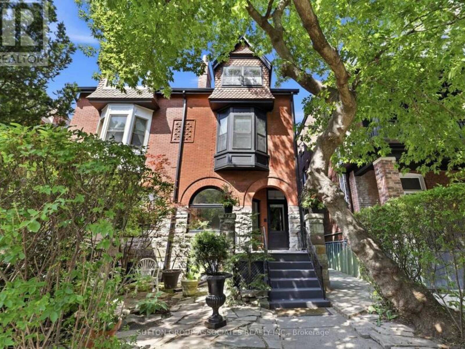 492 EUCLID AVENUE, Toronto, Ontario M6G 2S9