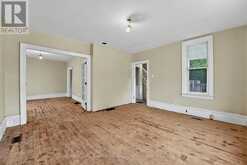 592 GORHAM STREET | Newmarket Ontario | Slide Image Nine