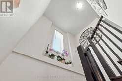 2 COULD LANE | Hamilton Ontario | Slide Image Thirty