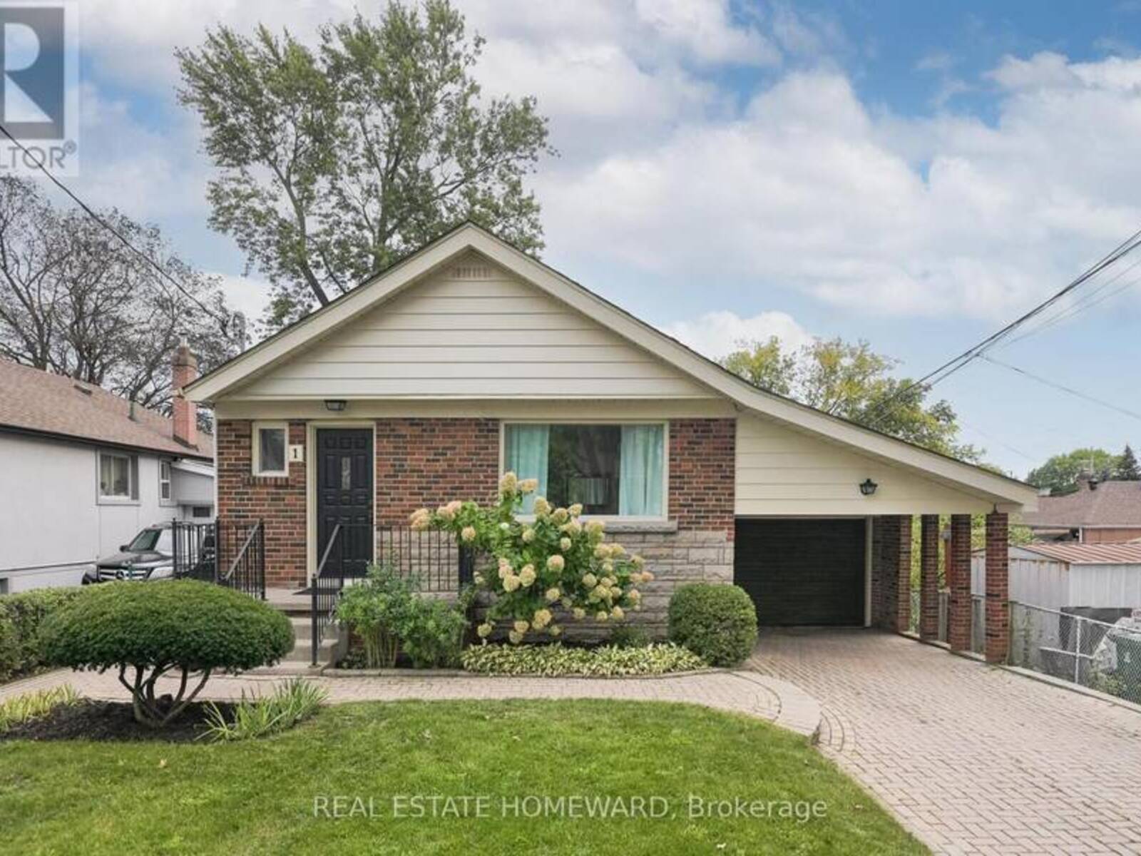 1 BASSETT AVENUE, Toronto, Ontario M1L 2A2