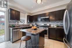67 BUXTON LANE | Clarington Ontario | Slide Image Twelve
