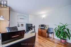 18 KENNEDY LANE | Whitchurch-Stouffville Ontario | Slide Image Thirty-four