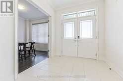 16 FAIR WINDS LANE | East Gwillimbury Ontario | Slide Image Three