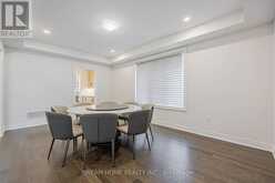 16 FAIR WINDS LANE | East Gwillimbury Ontario | Slide Image Eight