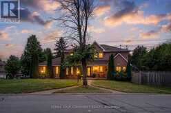 68 AUTUMN WAY | Aurora Ontario | Slide Image Two