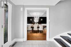 68 AUTUMN WAY | Aurora Ontario | Slide Image Eight