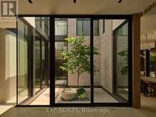 105 PARK CRESCENT | Richmond Hill Ontario | Slide Image Sixteen