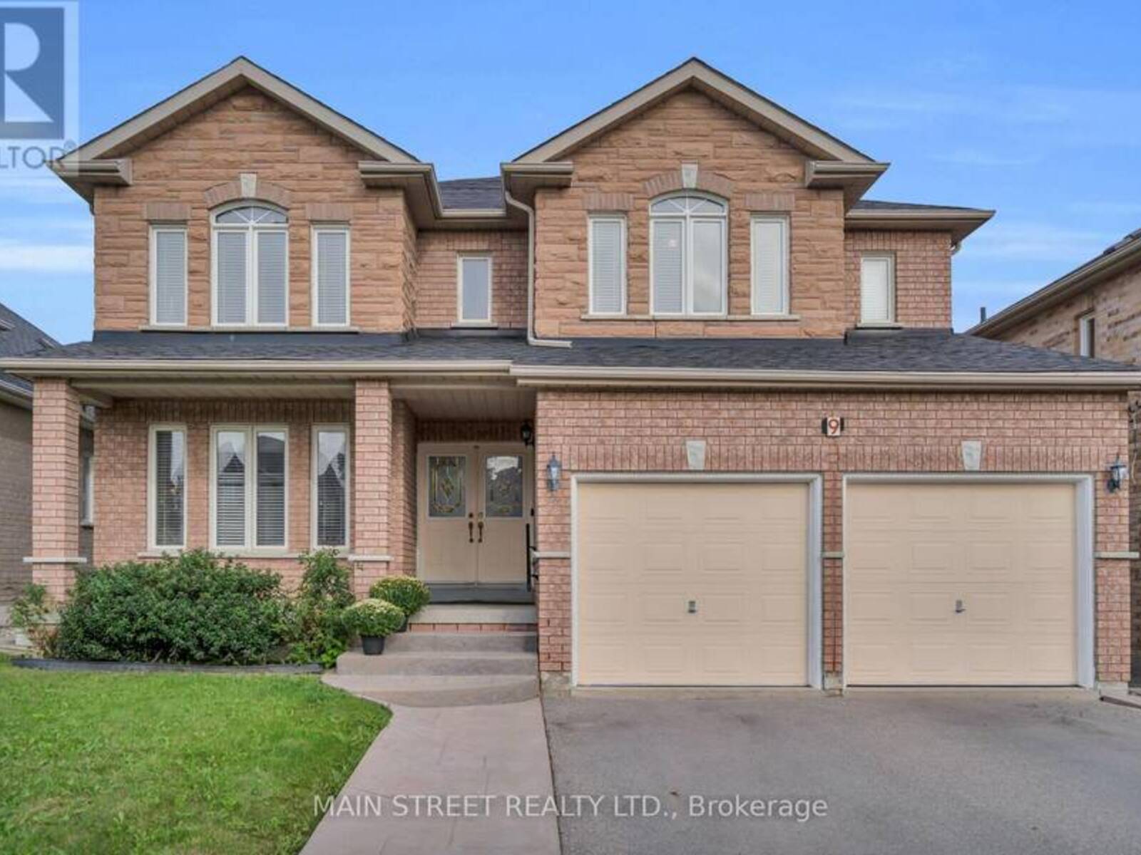 9 EMILY COURT, Richmond Hill, Ontario L4E 4E5